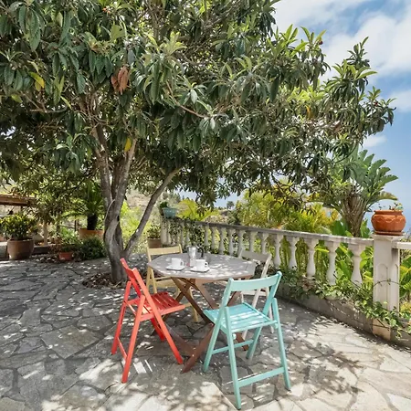 Casa Juliana Vila *